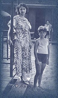 Glauco a 10 anni con la mamma Antonietta Gioconda